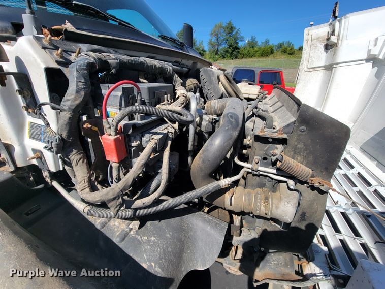 image for item KD9531 2007 GMC 5500  flatbed truck