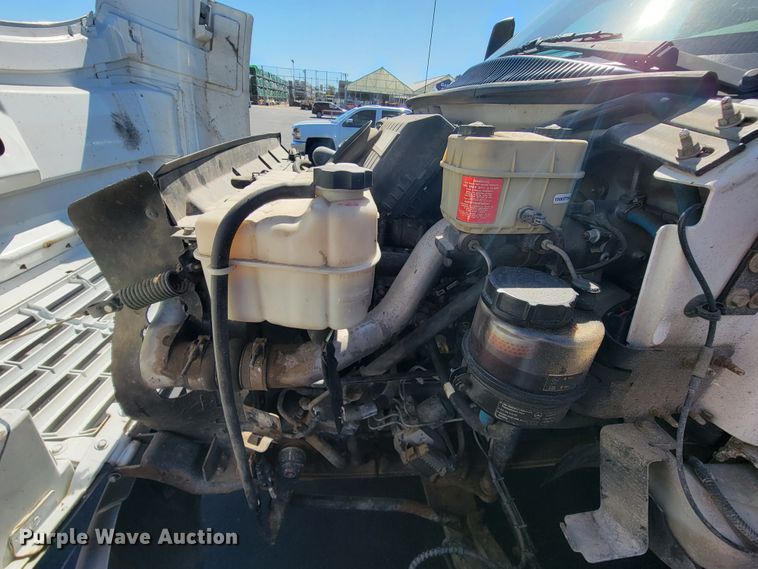 image for item KD9531 2007 GMC 5500  flatbed truck