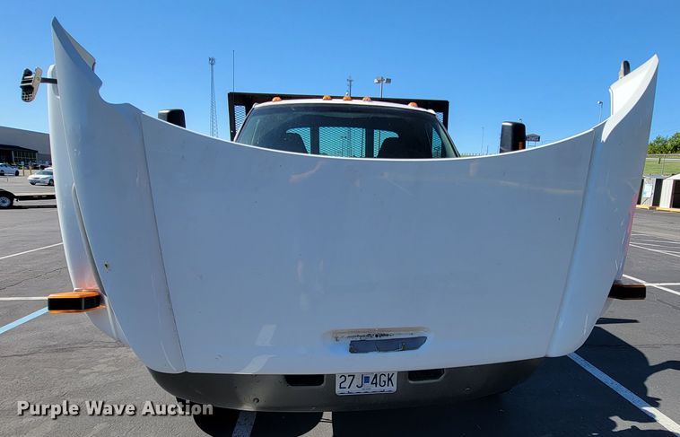 image for item KD9531 2007 GMC 5500  flatbed truck