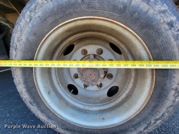 image for item KD9531 2007 GMC 5500  flatbed truck