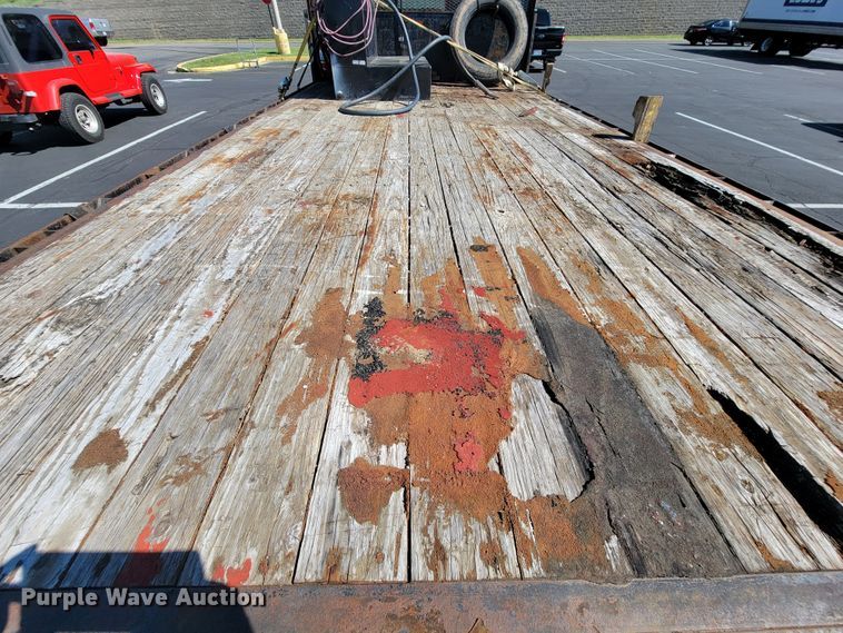 image for item KD9531 2007 GMC 5500  flatbed truck