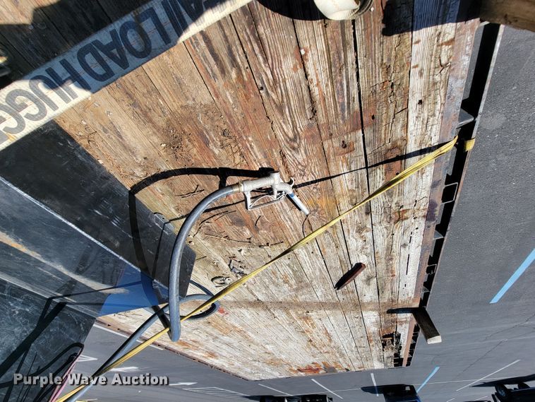 image for item KD9531 2007 GMC 5500  flatbed truck