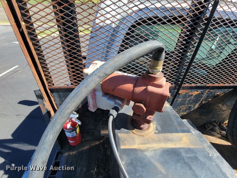 image for item KD9531 2007 GMC 5500  flatbed truck