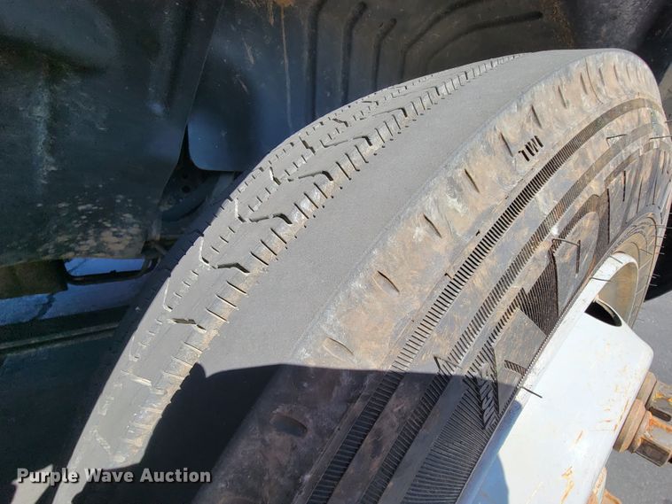 image for item KD9531 2007 GMC 5500  flatbed truck