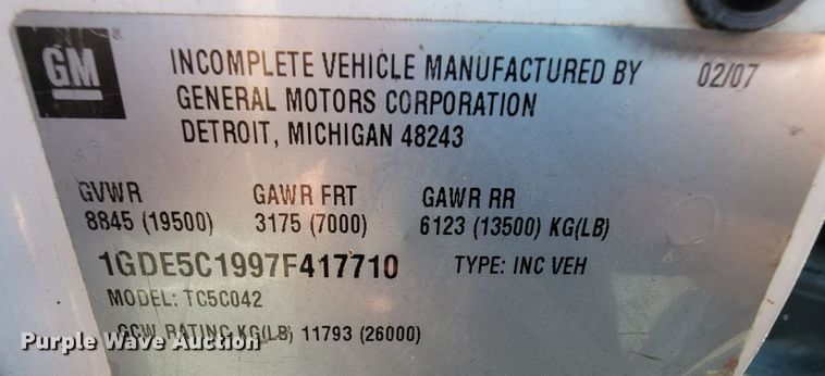 image for item KD9531 2007 GMC 5500  flatbed truck