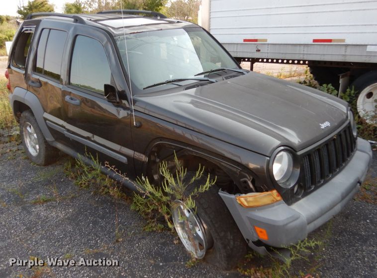 image for item KI9594 2005 Jeep Liberty CRD  SUV