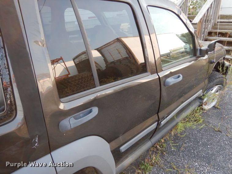 image for item KI9594 2005 Jeep Liberty CRD  SUV