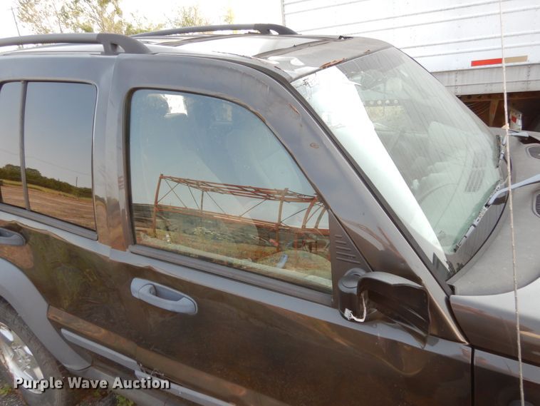 image for item KI9594 2005 Jeep Liberty CRD  SUV