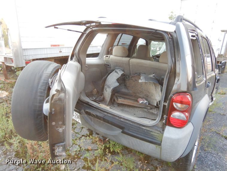 image for item KI9594 2005 Jeep Liberty CRD  SUV