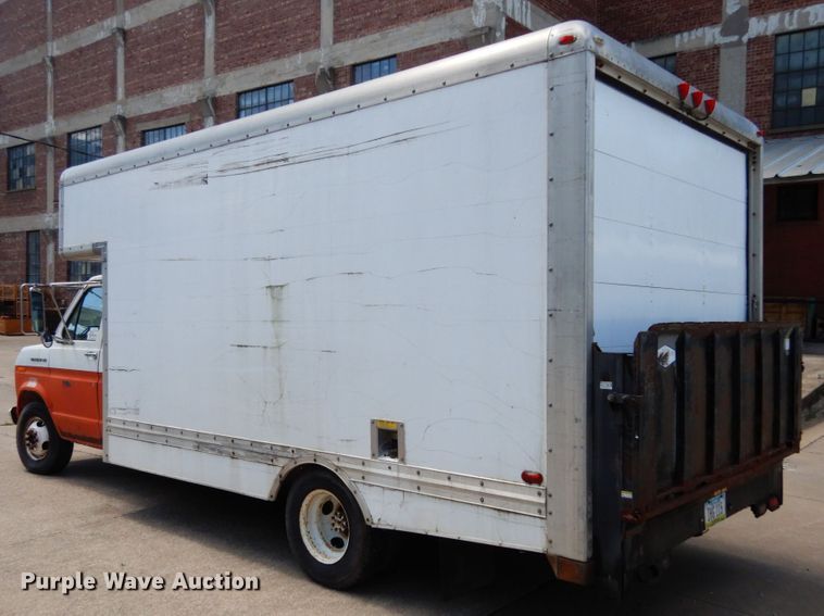 image for item KI9602 1990 Ford Econoline E350  box truck