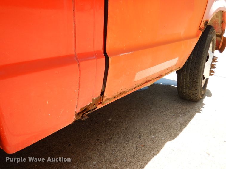 image for item KI9602 1990 Ford Econoline E350  box truck