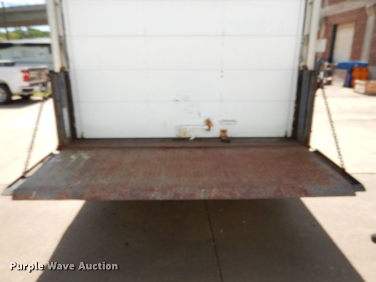 image for item KI9602 1990 Ford Econoline E350  box truck