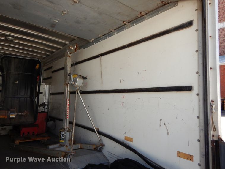 image for item KI9602 1990 Ford Econoline E350  box truck