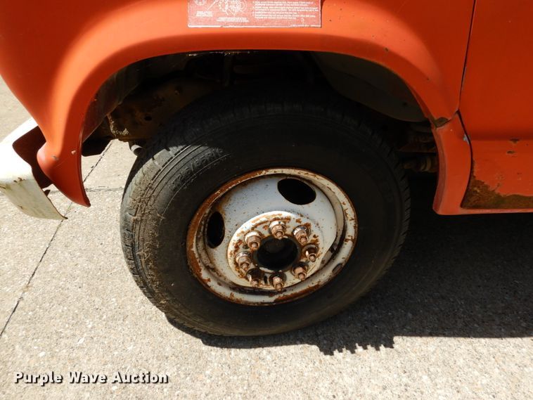 image for item KI9602 1990 Ford Econoline E350  box truck