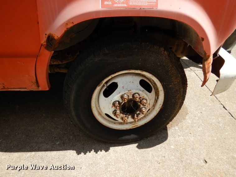 image for item KI9602 1990 Ford Econoline E350  box truck