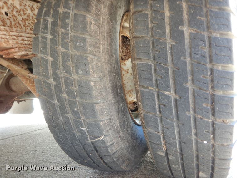 image for item KI9602 1990 Ford Econoline E350  box truck