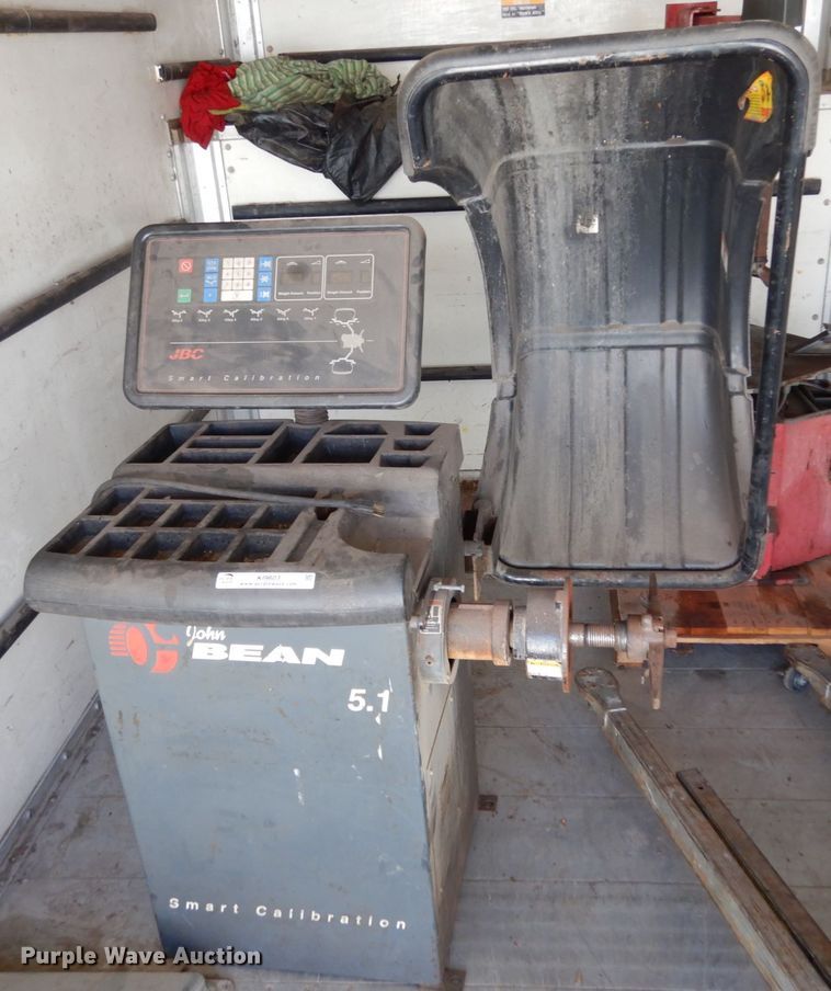 image for item KI9603 John Bean 5.1  tire balance machine