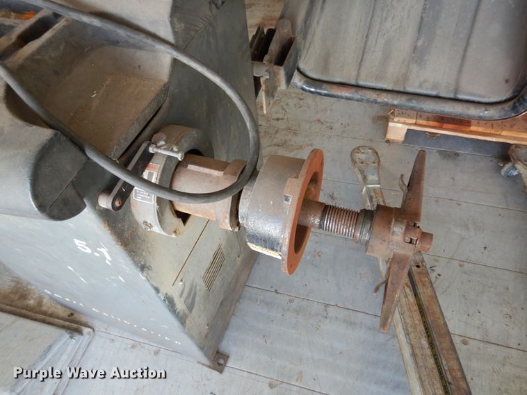 image for item KI9603 John Bean 5.1  tire balance machine