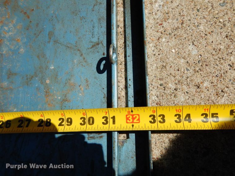 image for item KI9607 (2) 520A lift and Roger lift dolly