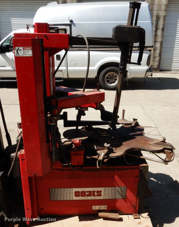 image for item KI9608 Coates Rim clamp 9024e  tire machine