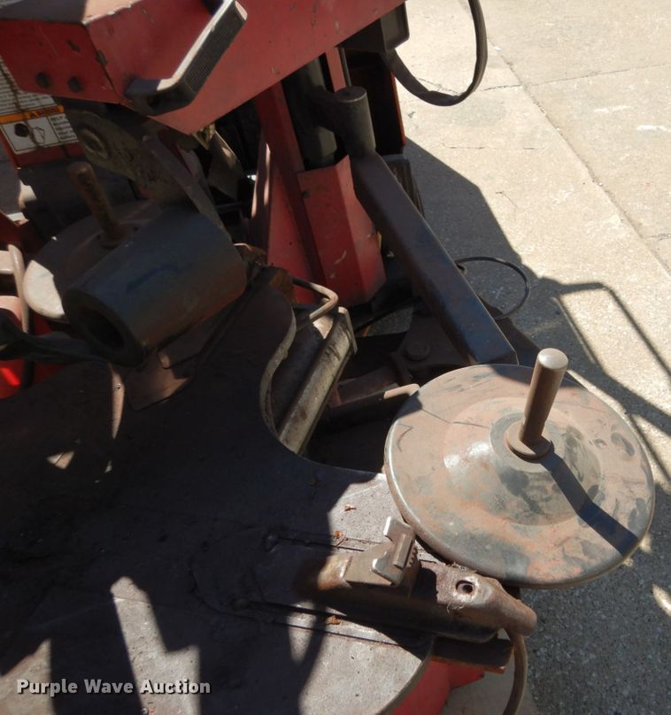 image for item KI9608 Coates Rim clamp 9024e  tire machine