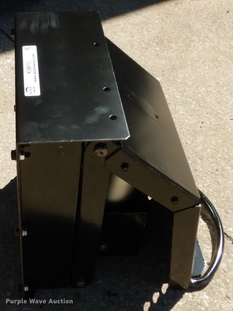 image for item KI9610 Coates  tire machine tire lift