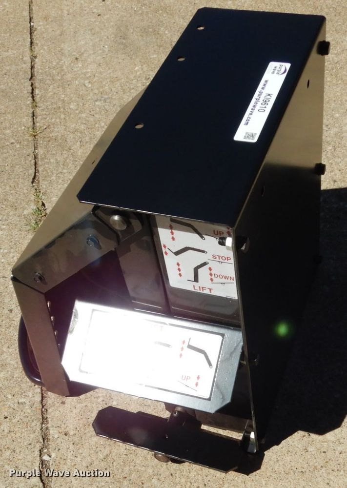 image for item KI9610 Coates  tire machine tire lift