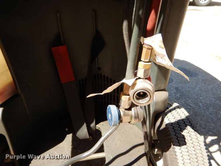 image for item KI9611 Roninair ACR2000  refrigerant recovery machine