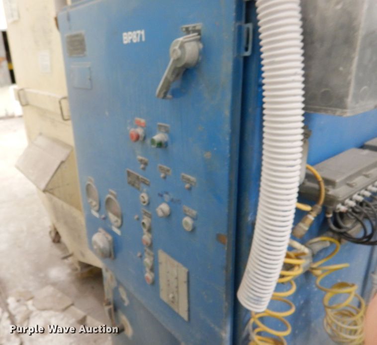 image for item KI9668 (2)  Parker Ionics GX7000M powder coat paint booths