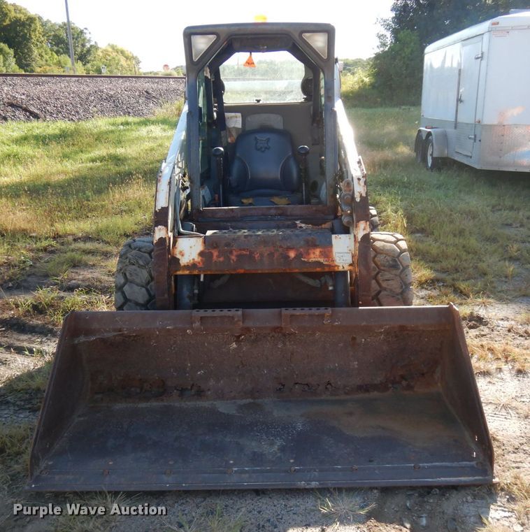 image for item KJ9945 2010 Bobcat S205  skid steer loader