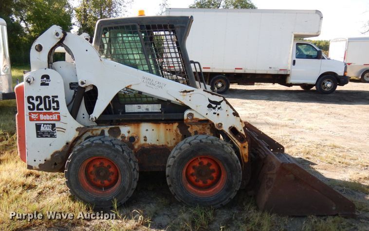 image for item KJ9945 2010 Bobcat S205  skid steer loader