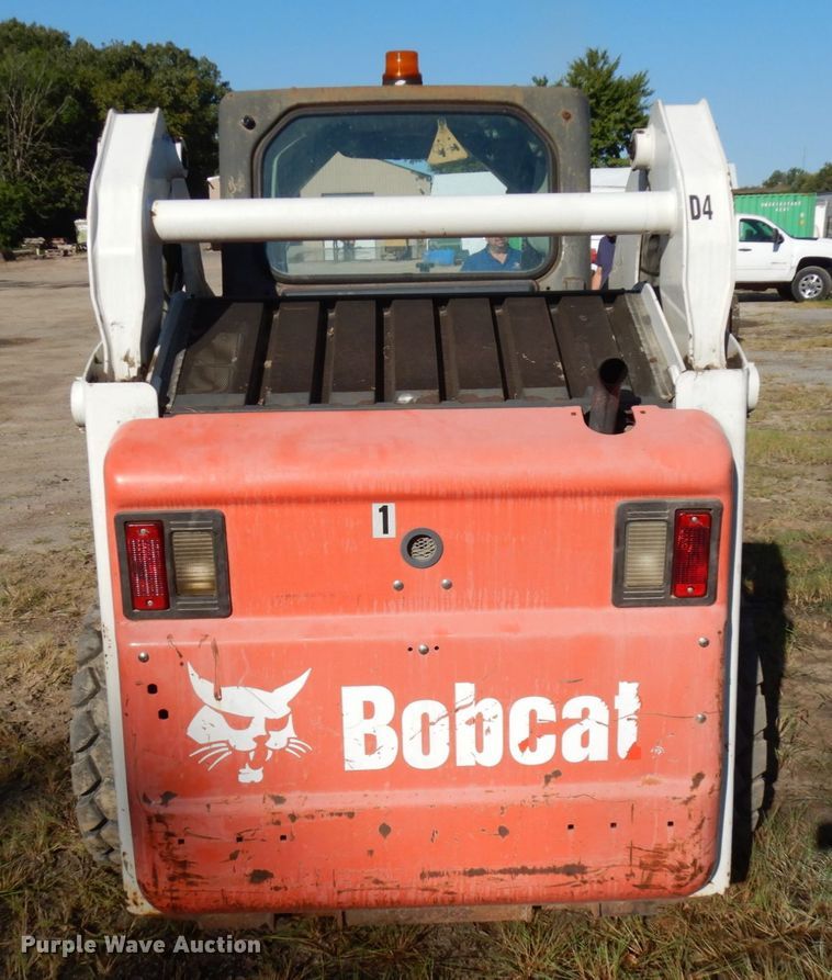 image for item KJ9945 2010 Bobcat S205  skid steer loader