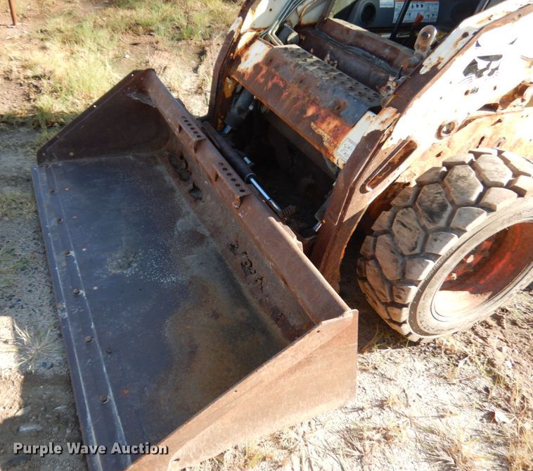 image for item KJ9945 2010 Bobcat S205  skid steer loader