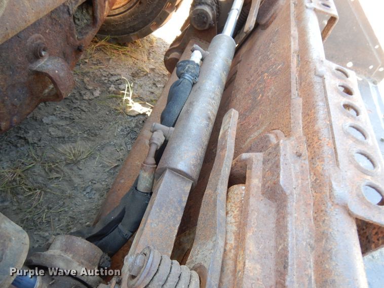 image for item KJ9945 2010 Bobcat S205  skid steer loader