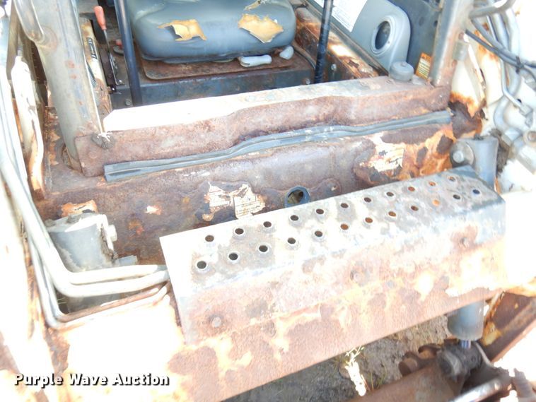 image for item KJ9945 2010 Bobcat S205  skid steer loader