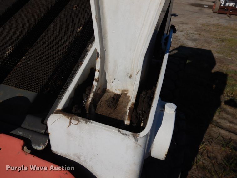 image for item KJ9945 2010 Bobcat S205  skid steer loader