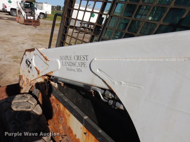 image for item KJ9945 2010 Bobcat S205  skid steer loader