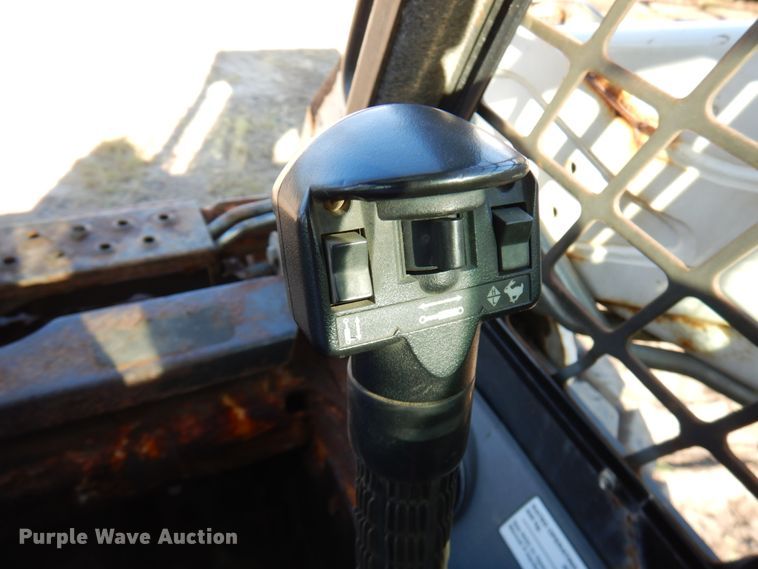 image for item KJ9945 2010 Bobcat S205  skid steer loader