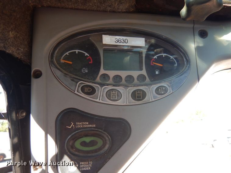 image for item KJ9945 2010 Bobcat S205  skid steer loader