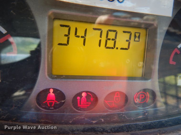 image for item KJ9945 2010 Bobcat S205  skid steer loader