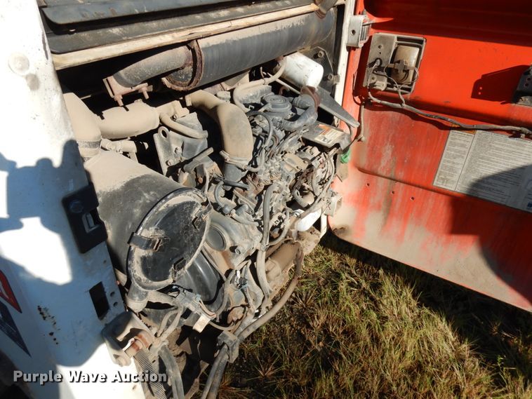 image for item KJ9945 2010 Bobcat S205  skid steer loader