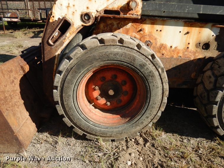 image for item KJ9945 2010 Bobcat S205  skid steer loader