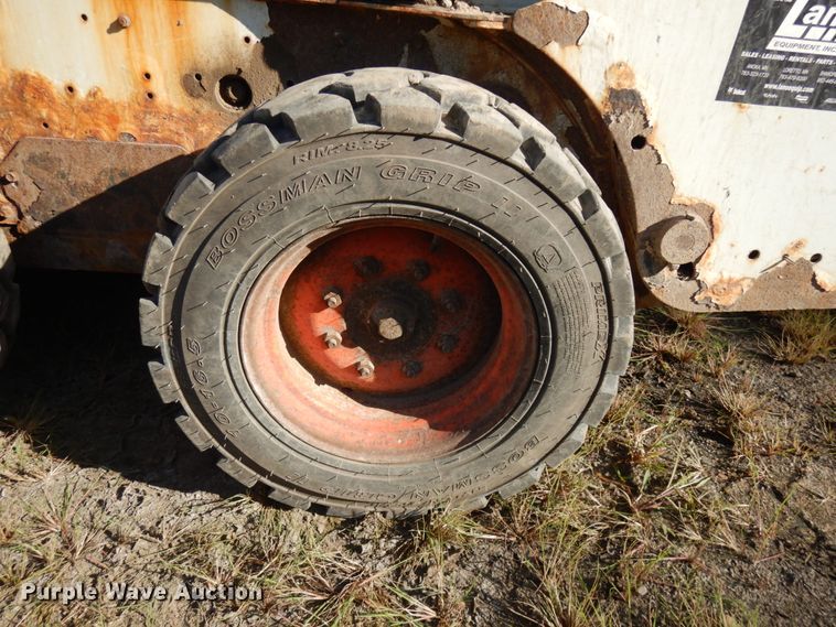 image for item KJ9945 2010 Bobcat S205  skid steer loader