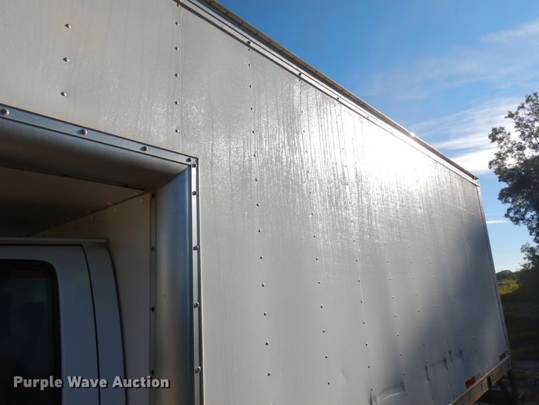 image for item KJ9947 2010 Chevrolet Express 3500  box truck