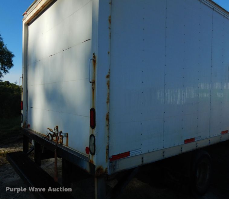 image for item KJ9947 2010 Chevrolet Express 3500  box truck