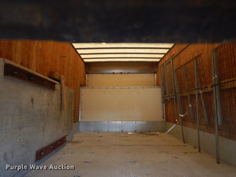 image for item KJ9947 2010 Chevrolet Express 3500  box truck