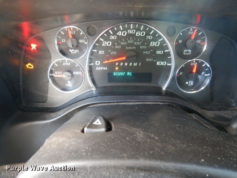 image for item KJ9947 2010 Chevrolet Express 3500  box truck