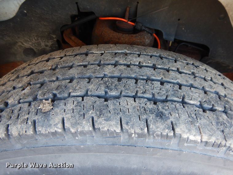 image for item KJ9947 2010 Chevrolet Express 3500  box truck