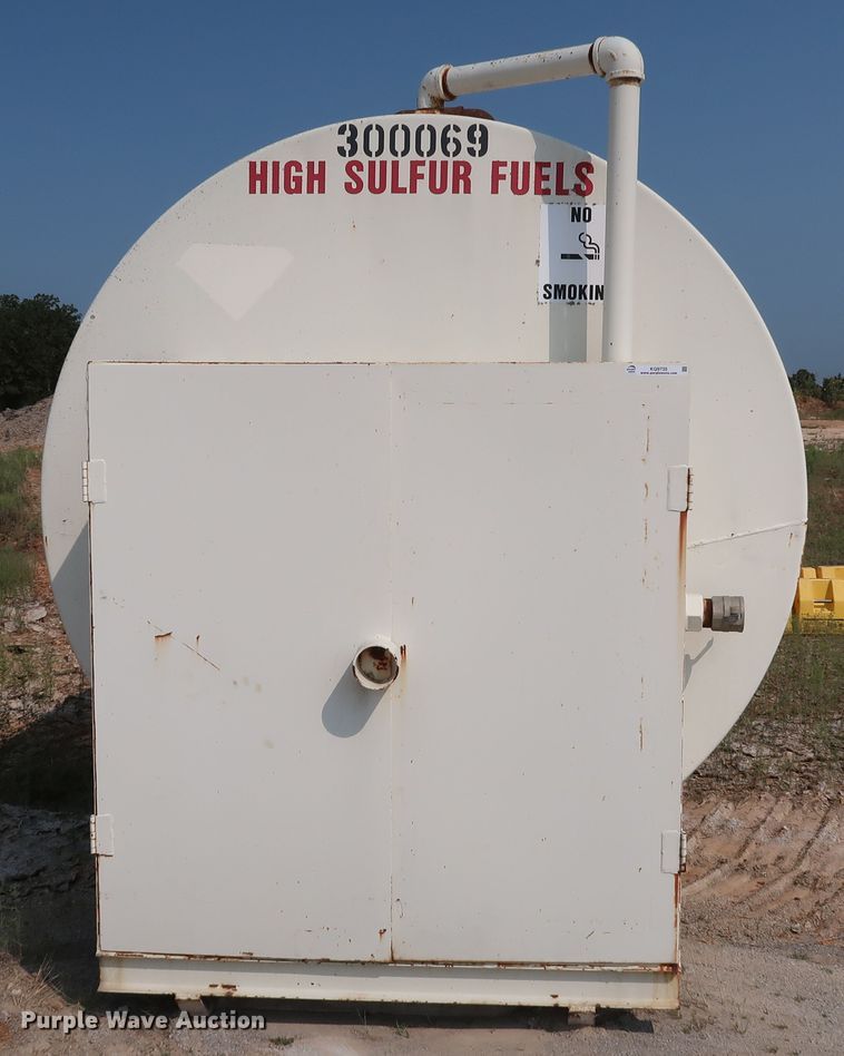 image for item KQ9735 Fuel tank