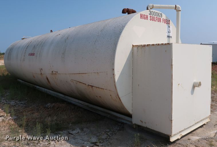 image for item KQ9735 Fuel tank